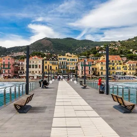 Nuovo Spazioso Trilocale In Collina Appartement Alassio