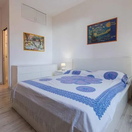 Nuovo Spazioso Trilocale In Collina Appartement *